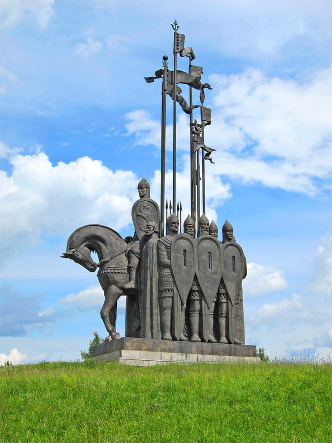 Памятник дружине Александра Невского в г. Псков