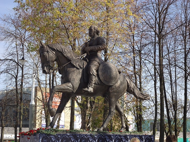 Памятник воеводе Фёдору Боборыкину и ополченцам в Кинешме