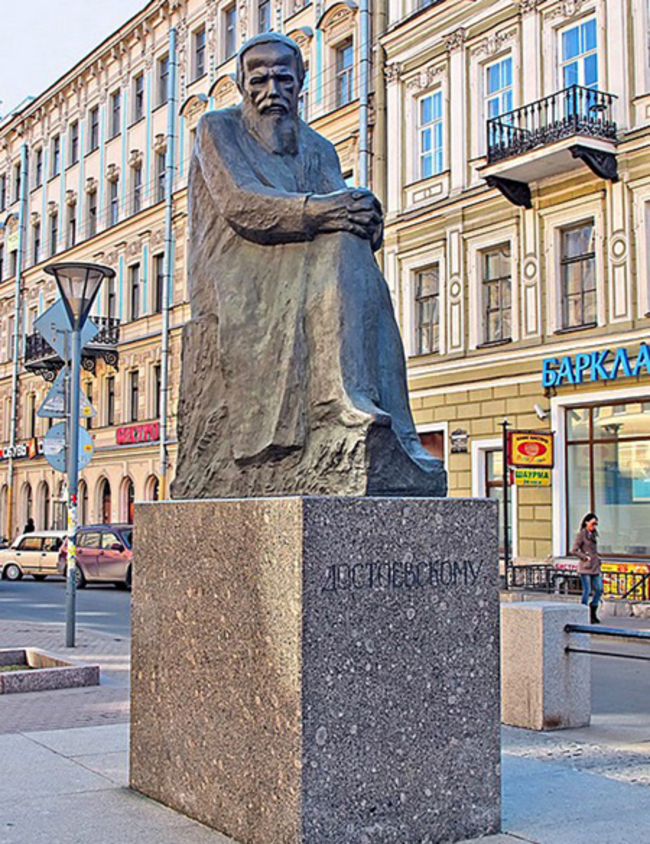 Памятник Ф.М. Достоевскому в Санкт-Петербурге